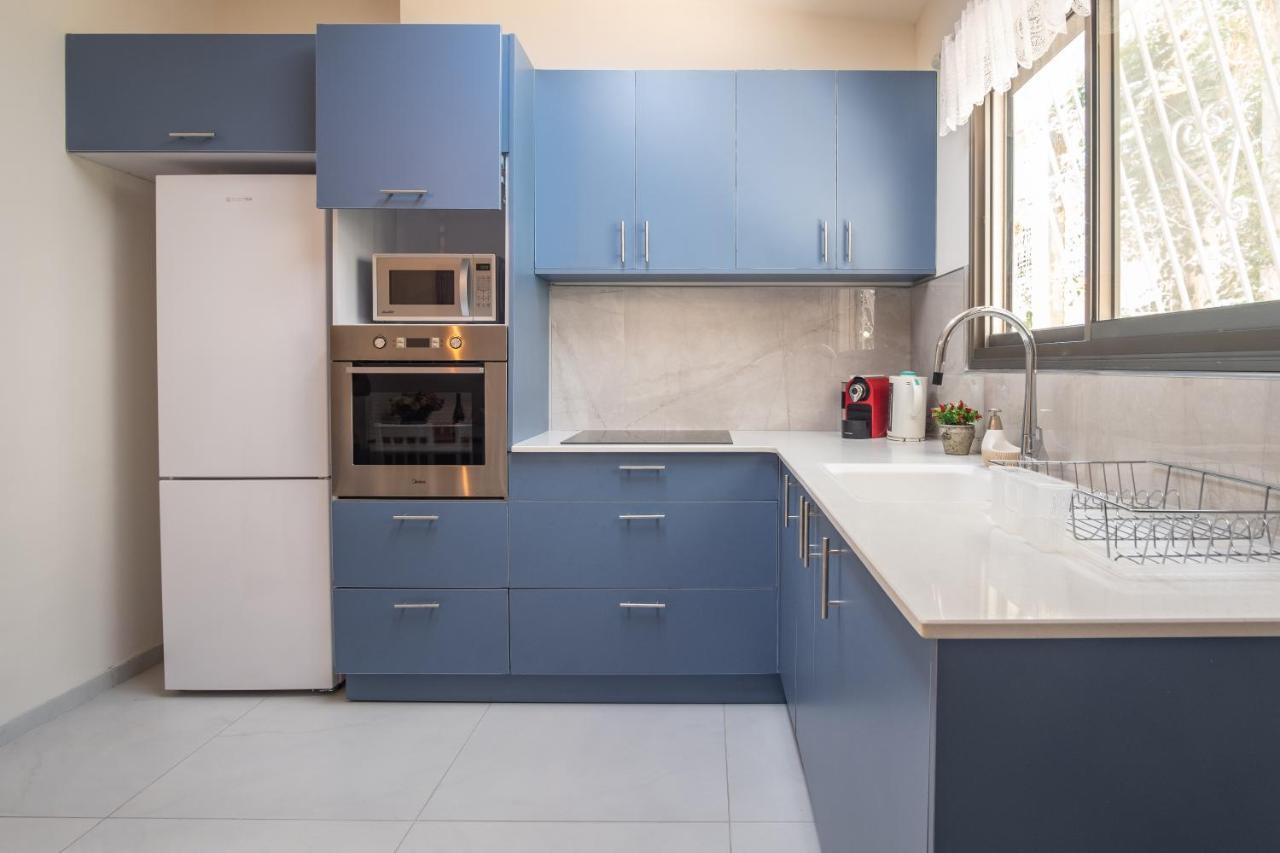 Port City Haifa - Luxury Apartments 50 Mtrs From The Beach ภายนอก รูปภาพ